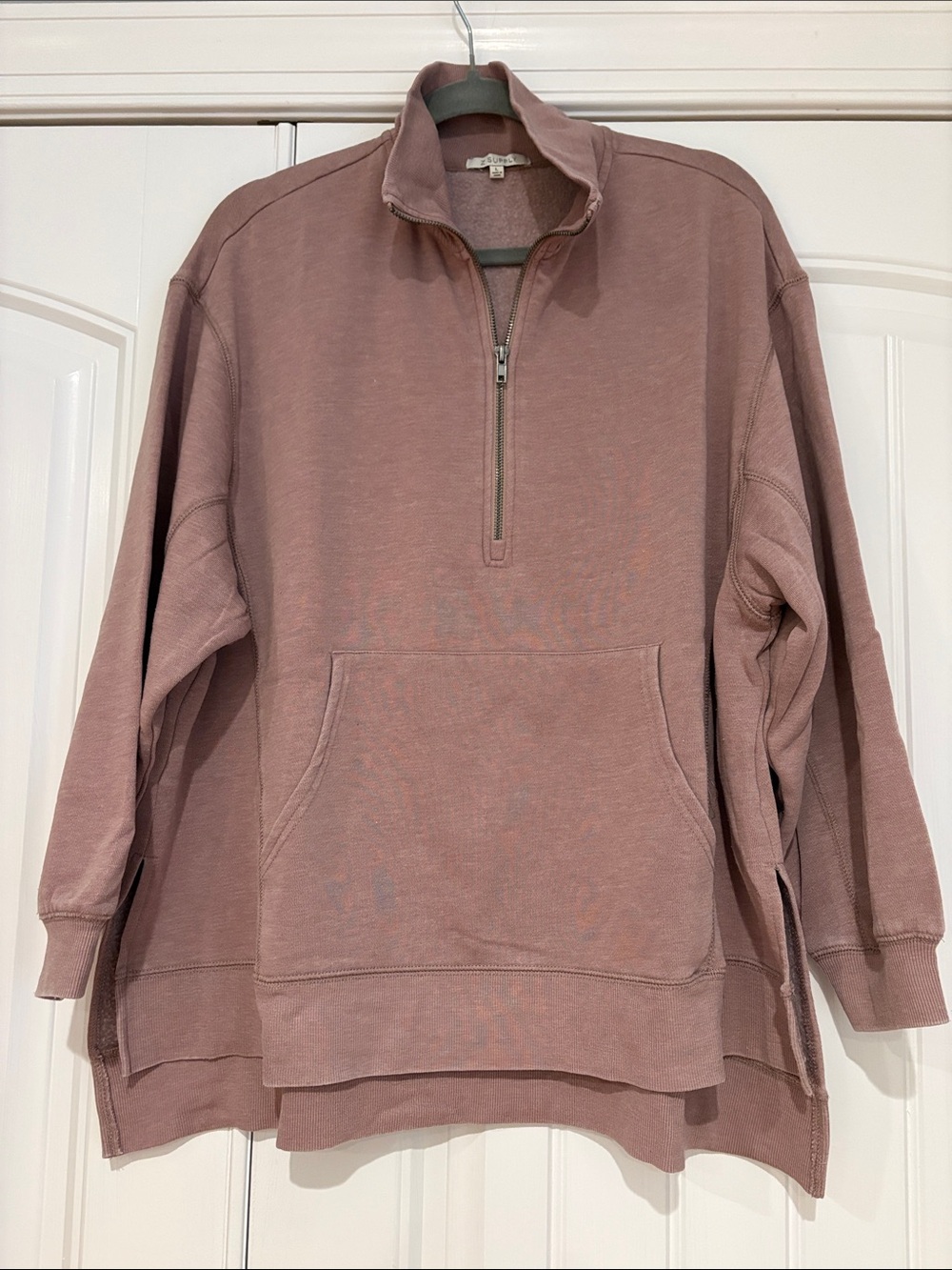 Z Supply Ladies over-sized Quarter-Zip Pullover Sweater - Dusty Mauve